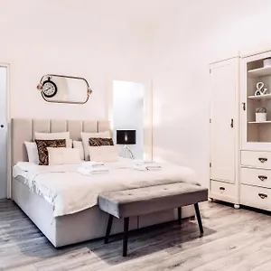  Apartment Wenceslas Square / Main Station - New Studio***** Czech Republic